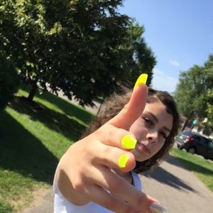 Meet your Posher, Breidy